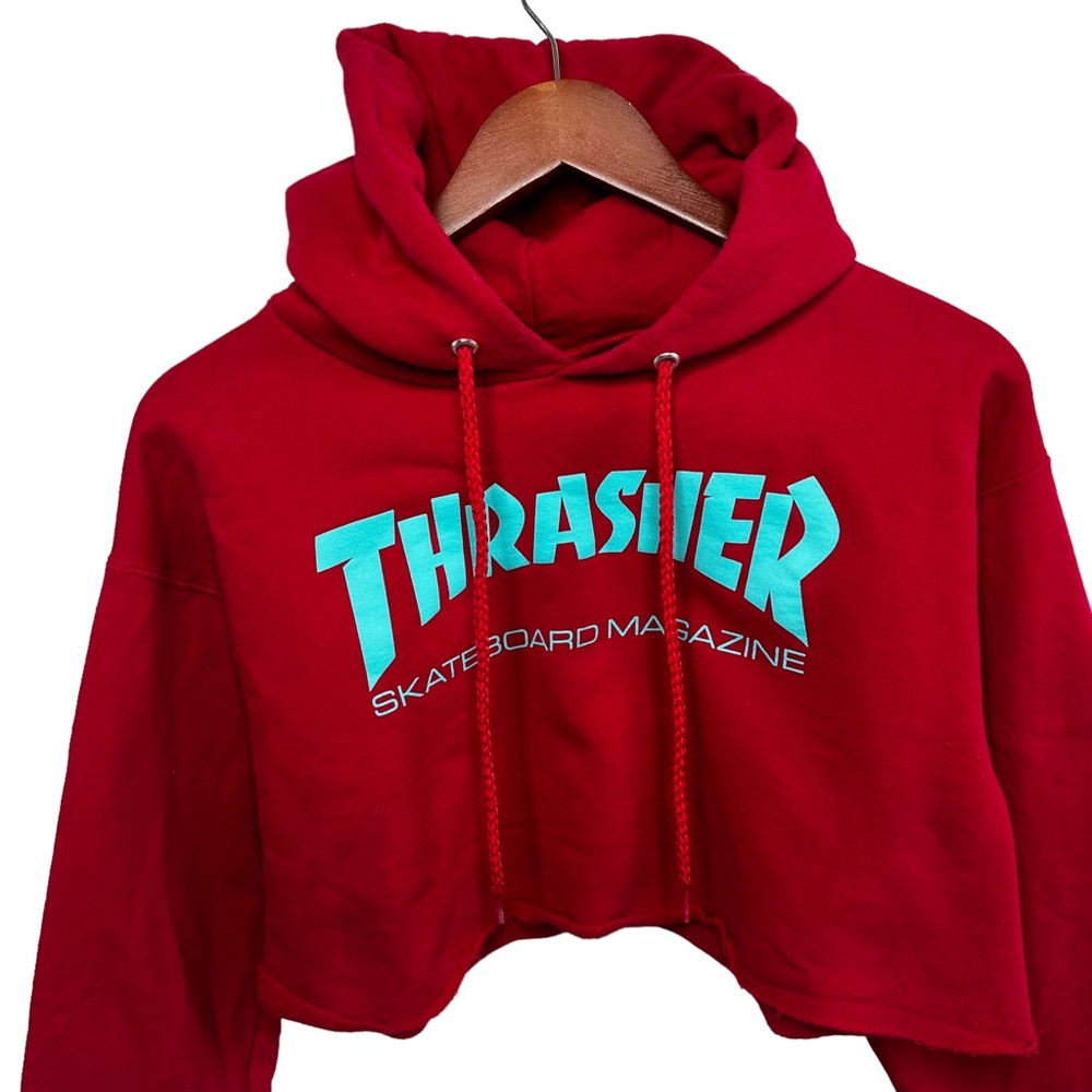 THRASHER Skateboard Magazine Red Crop Sweatshirt Hoodie Size Small Streetwear - Picture 4 of 13